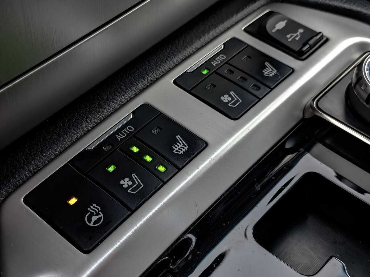 Toyota Land Cruiser с пробегом — 2018 год. Фото: #24