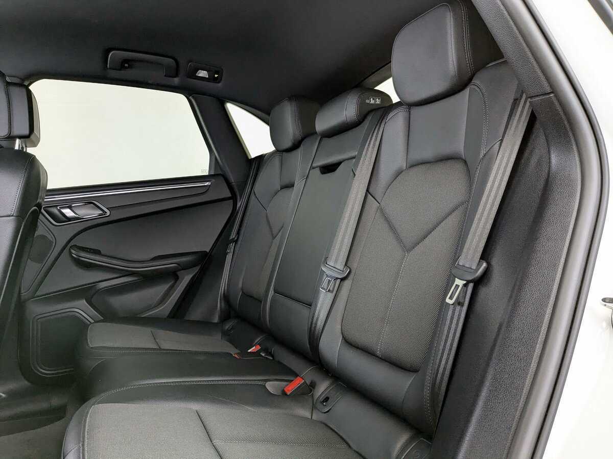 Porsche Macan с пробегом — 2021 год. Фото: #9