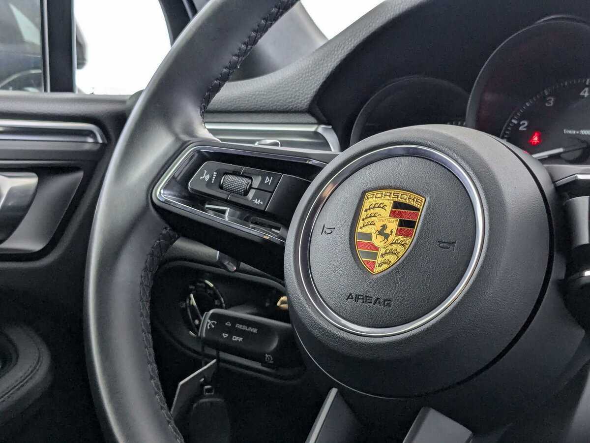 Porsche Macan с пробегом — 2021 год. Фото: #24