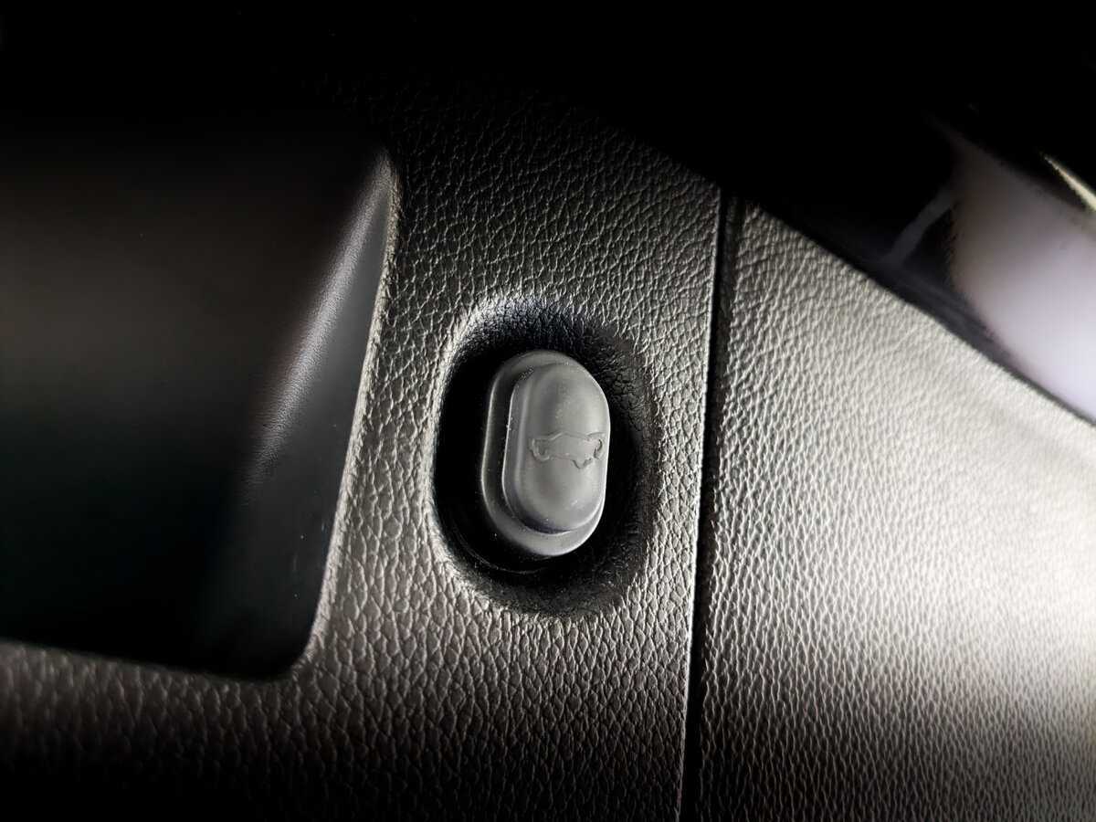 Cadillac Escalade с пробегом — 2020 год. Фото: #23