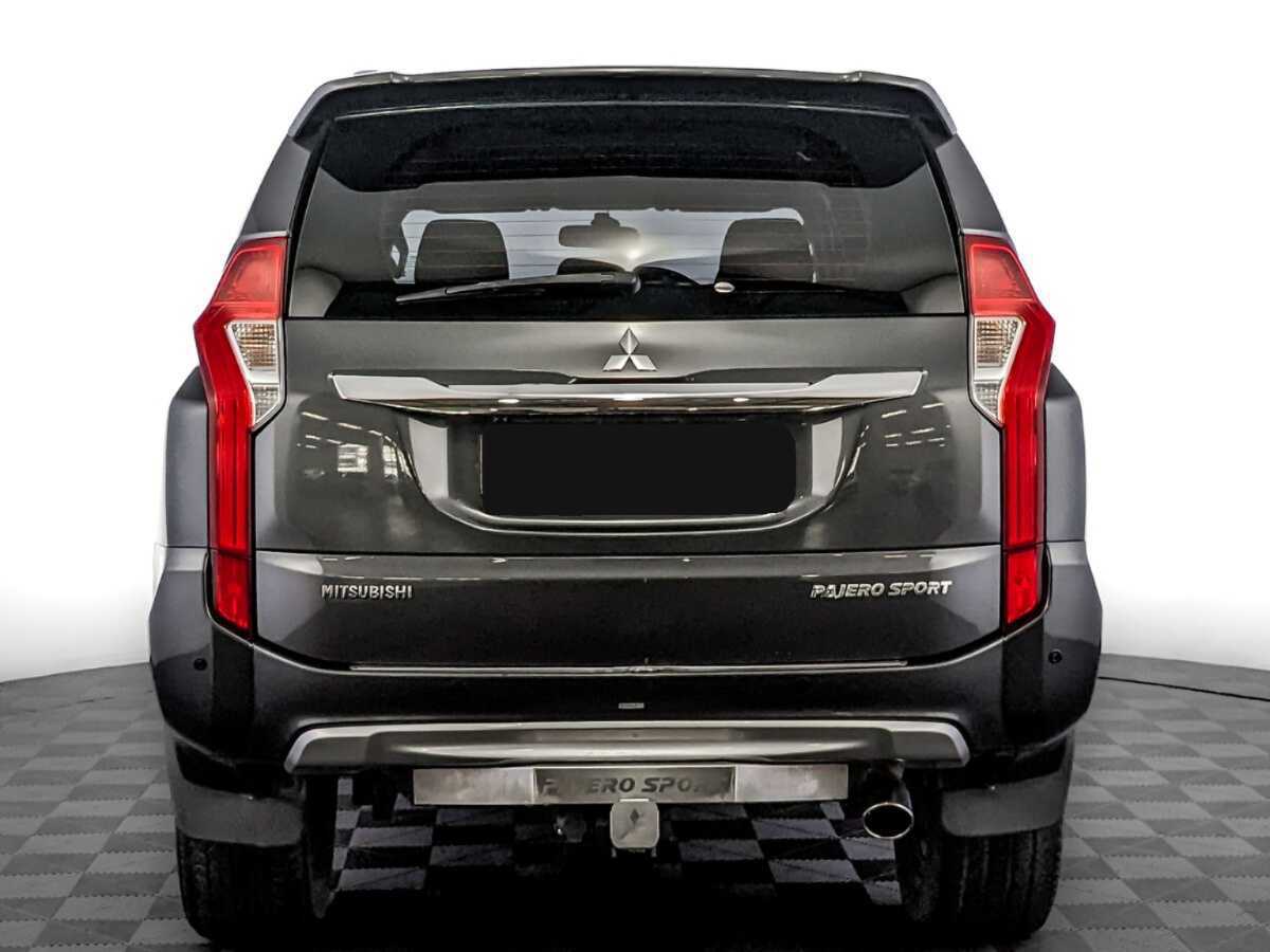 Mitsubishi Pajero Sport с пробегом — 2021 год. Фото: #5
