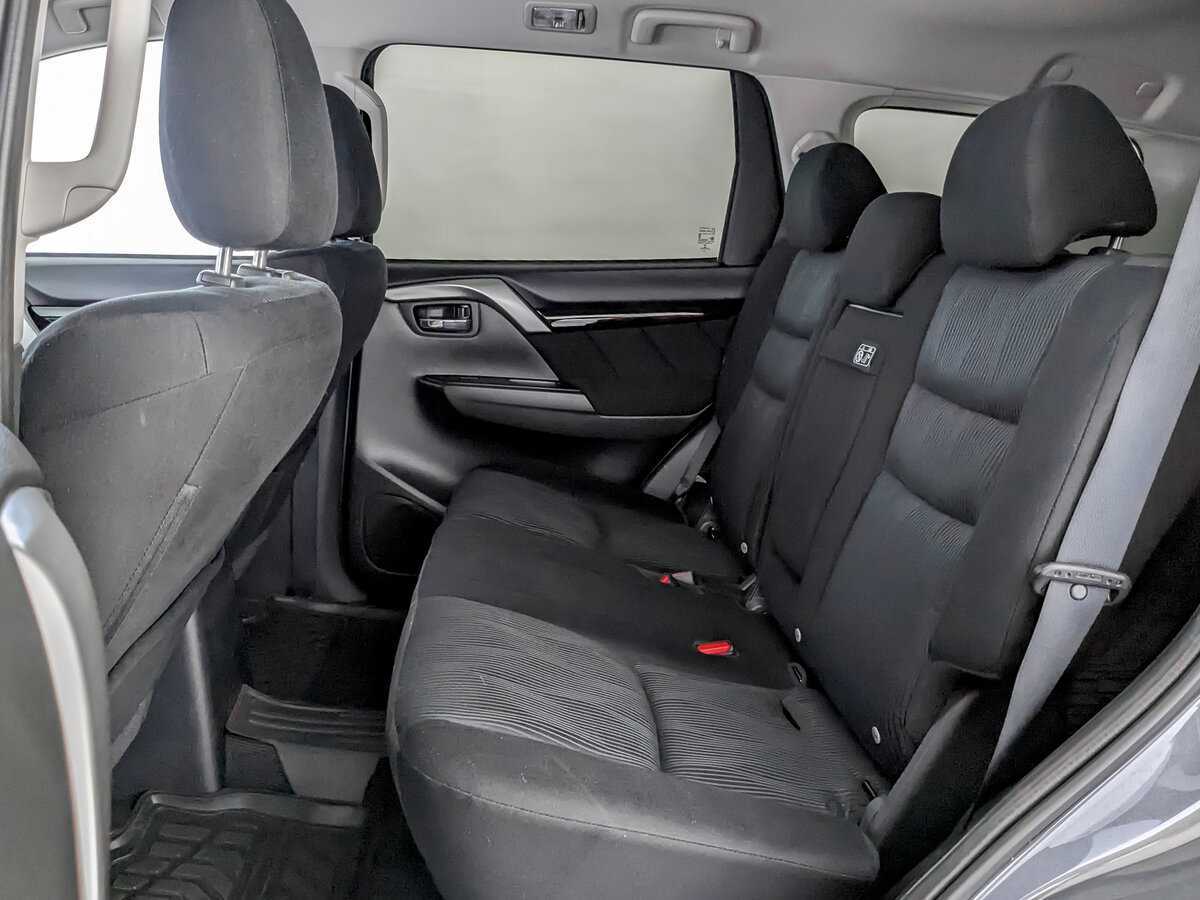 Mitsubishi Pajero Sport с пробегом — 2021 год. Фото: #9