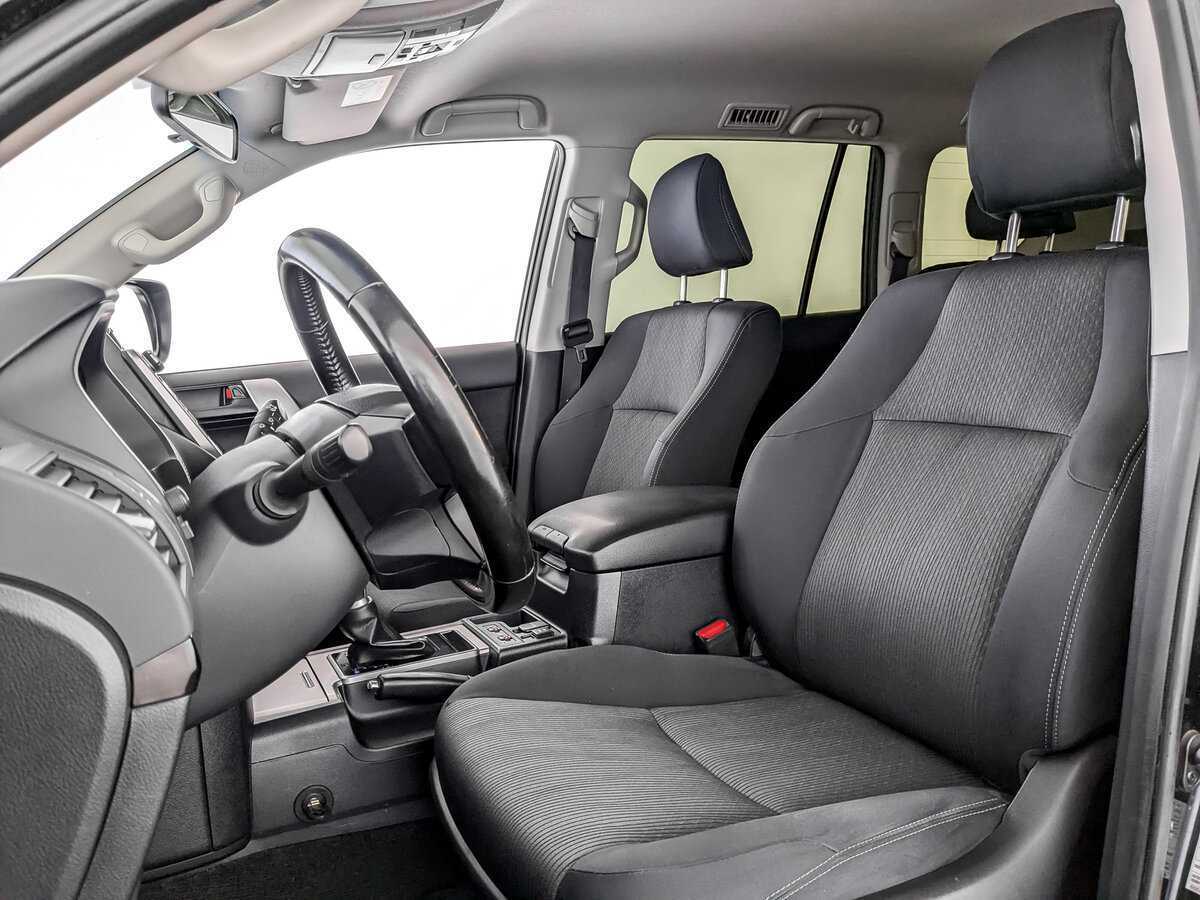Toyota Land Cruiser Prado с пробегом — 2019 год. Фото: #15