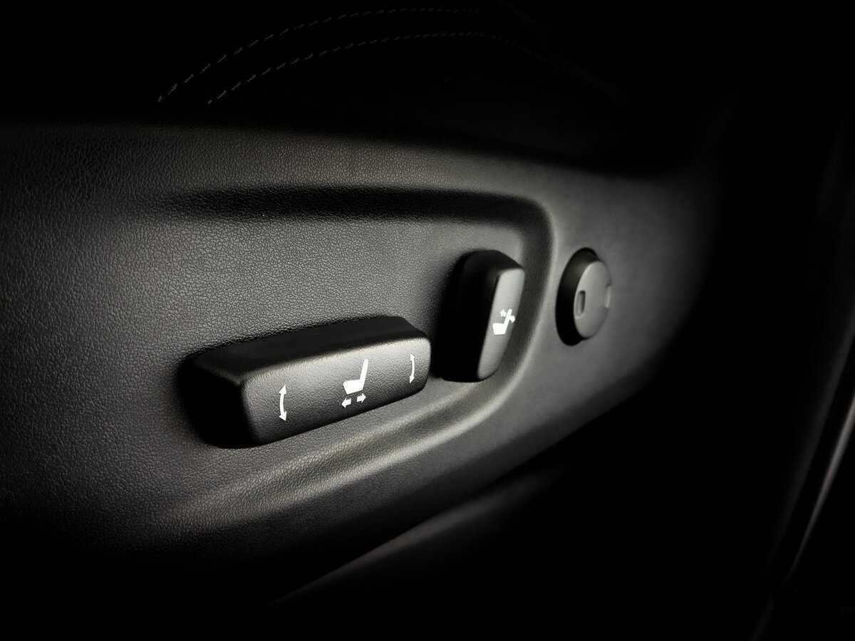 Toyota Land Cruiser Prado с пробегом — 2019 год. Фото: #16