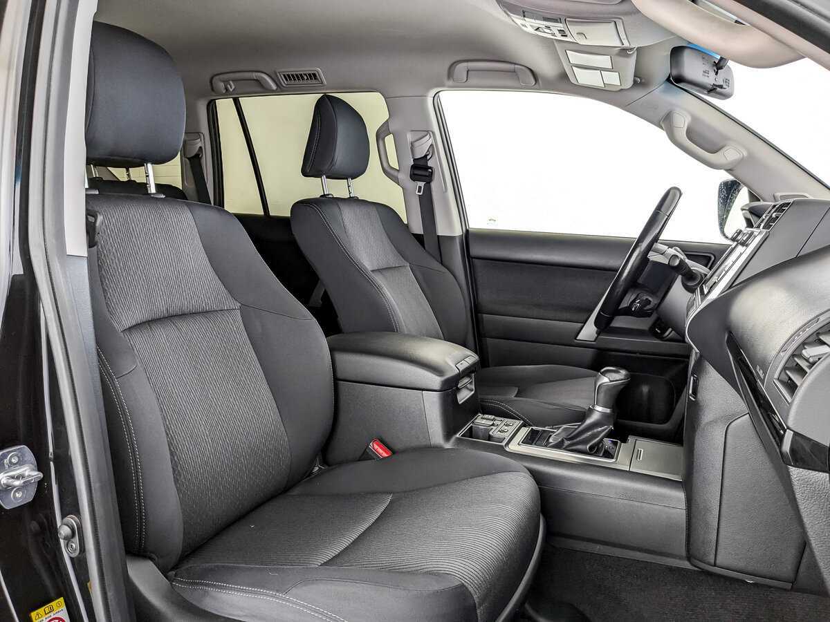 Toyota Land Cruiser Prado с пробегом — 2019 год. Фото: #19