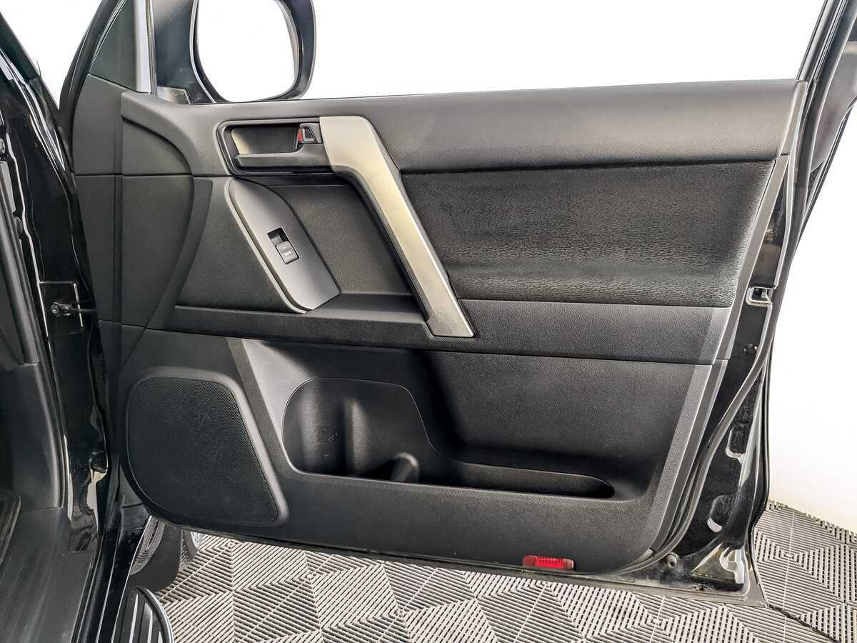 Toyota Land Cruiser Prado с пробегом — 2019 год. Фото: #20