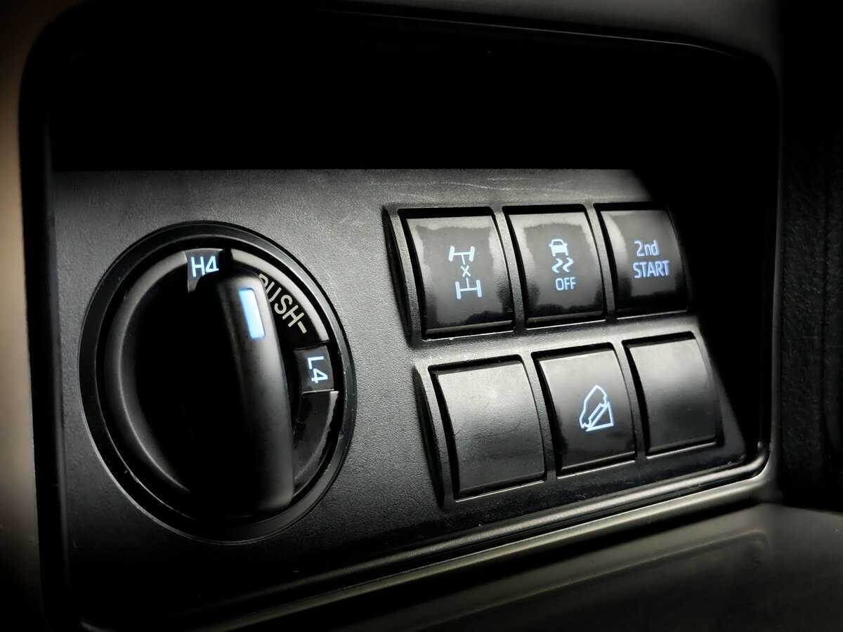 Toyota Land Cruiser Prado с пробегом — 2019 год. Фото: #23