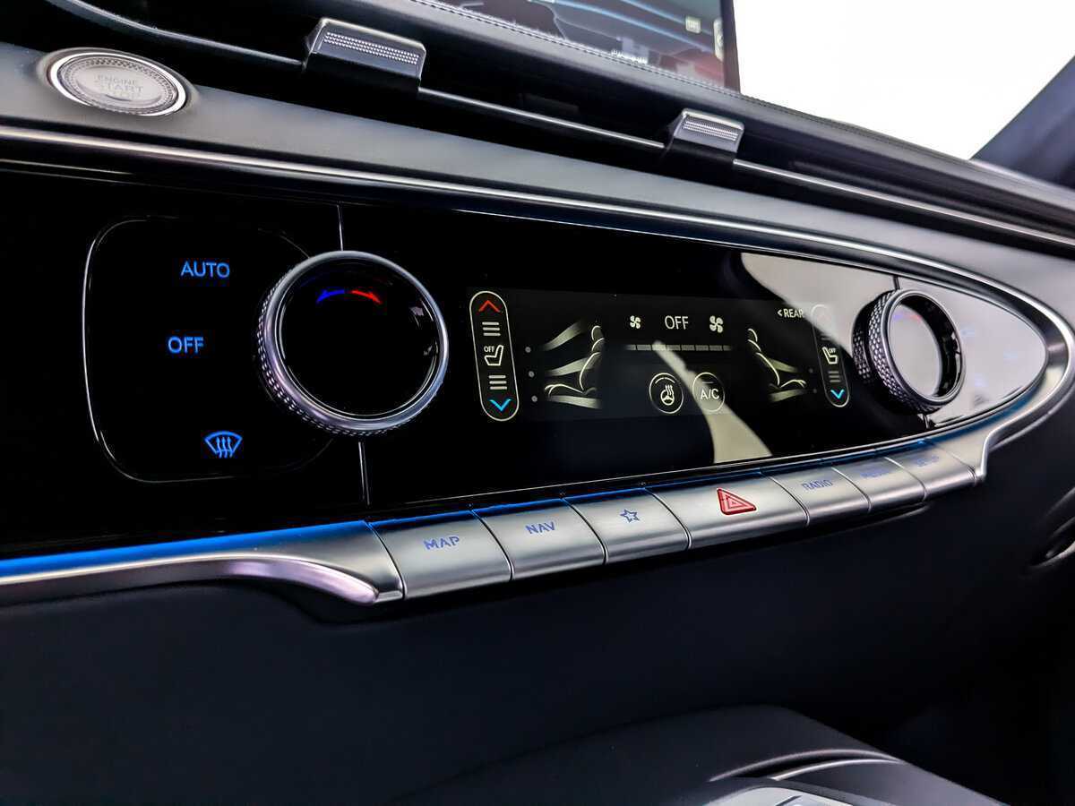 Genesis GV70 с пробегом — 2022 год. Фото: #21