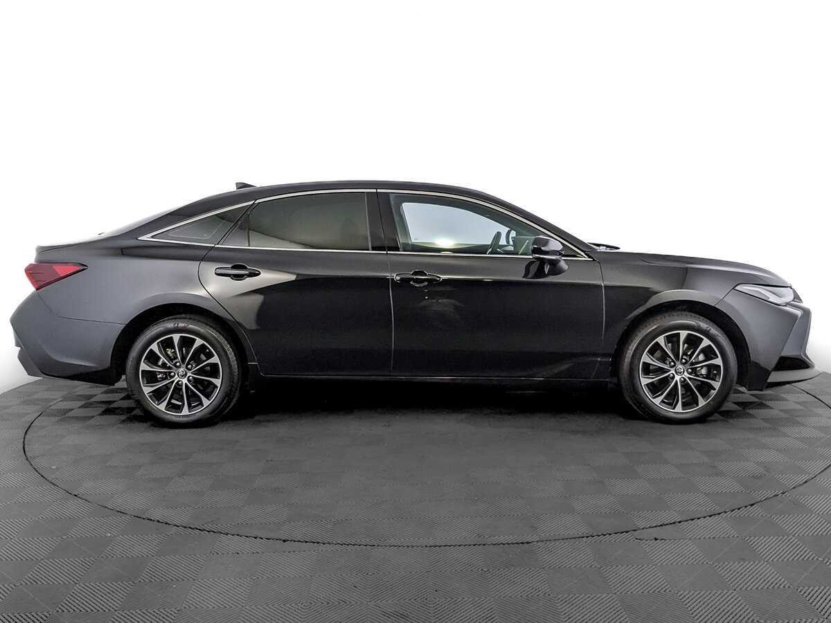 Toyota Avalon с пробегом — 2022 год. Фото: #3