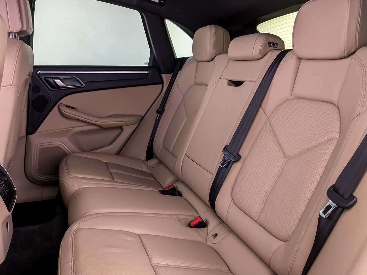 Porsche Macan с пробегом — 2019 год. Фото: #9