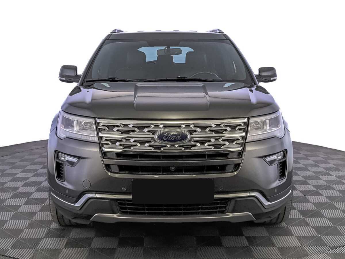 Ford Explorer с пробегом — 2018 год. Фото: #1