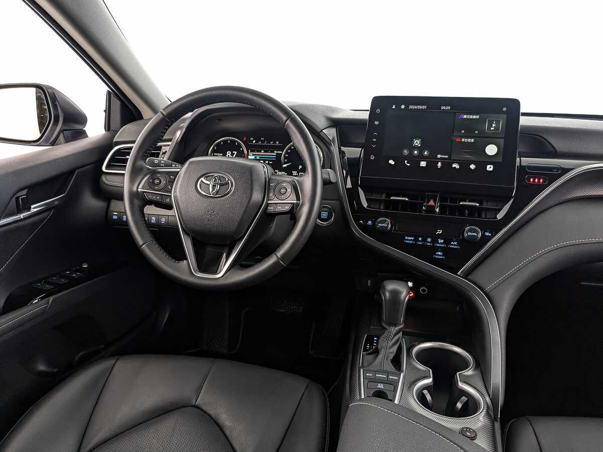 Toyota Camry с пробегом — 2023 год. Фото: #16