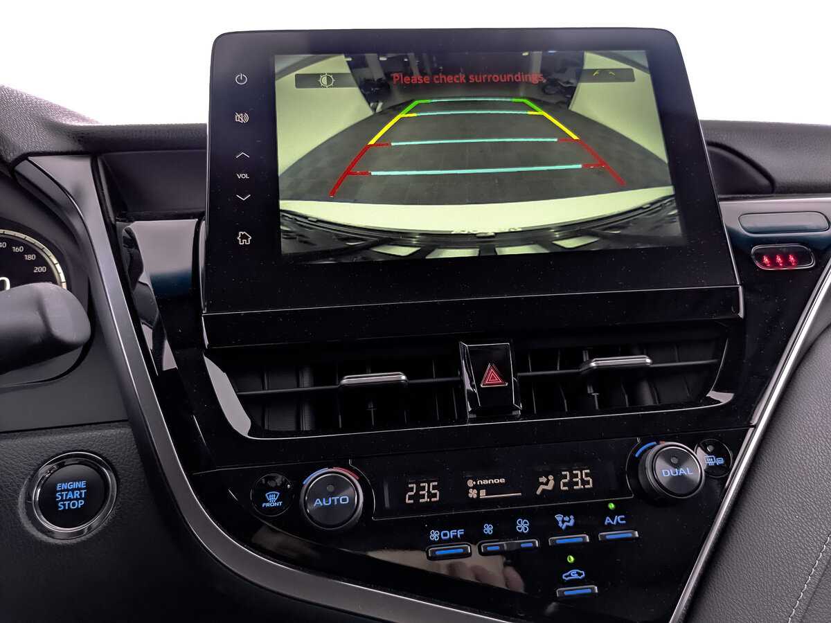 Toyota Camry с пробегом — 2023 год. Фото: #20