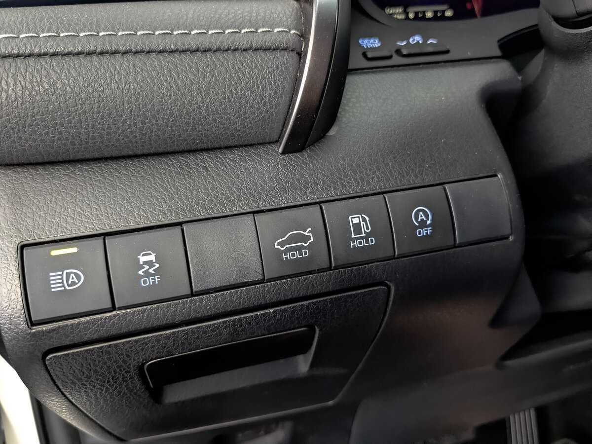 Toyota Camry с пробегом — 2023 год. Фото: #22