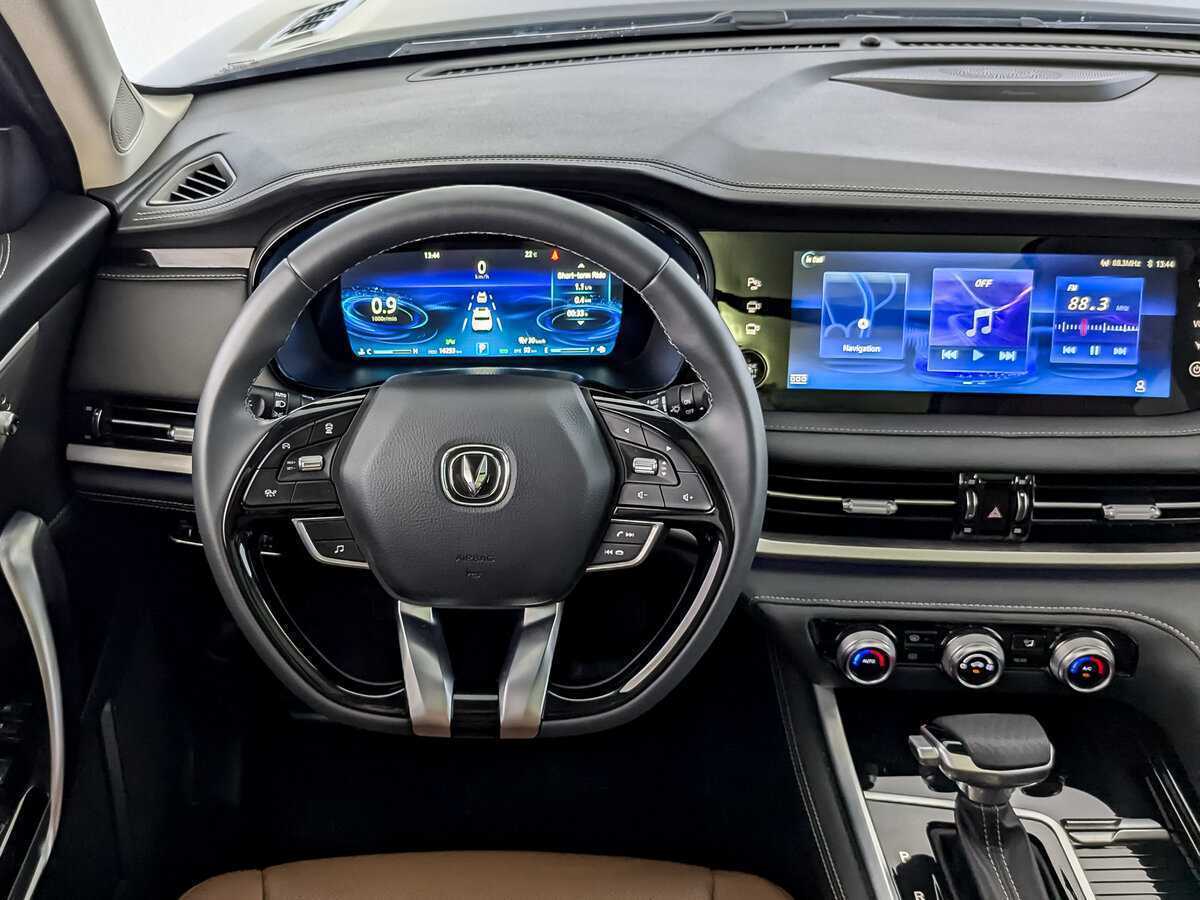 Changan CS95 с пробегом — 2022 год. Фото: #17