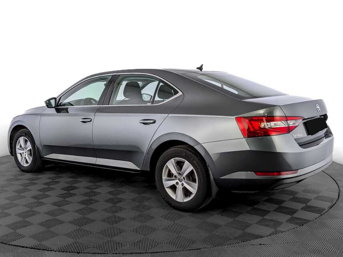 Skoda Superb с пробегом — 2018 год. Фото: #6