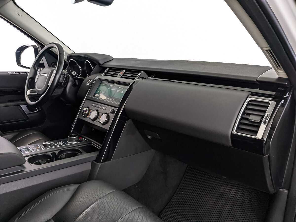 Land Rover Discovery с пробегом — 2019 год. Фото: #8