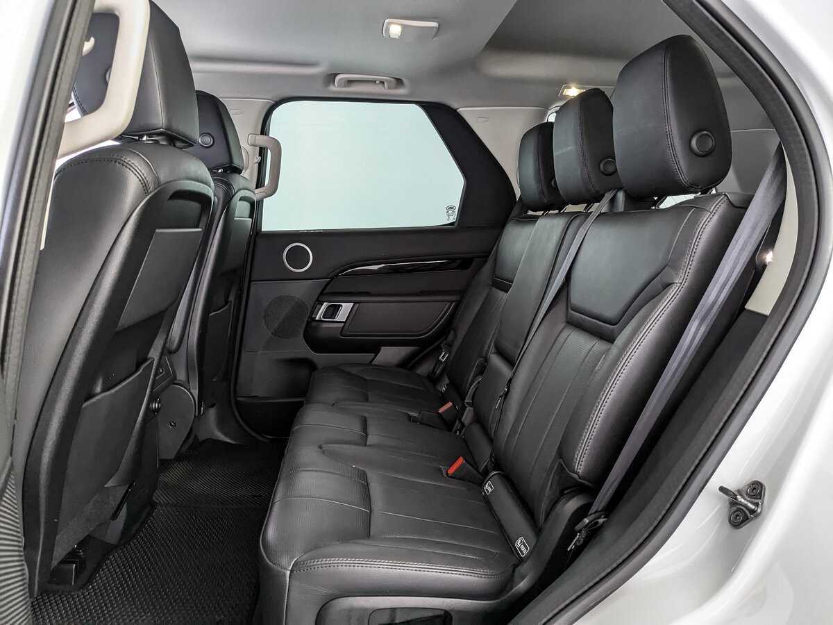 Land Rover Discovery с пробегом — 2019 год. Фото: #13