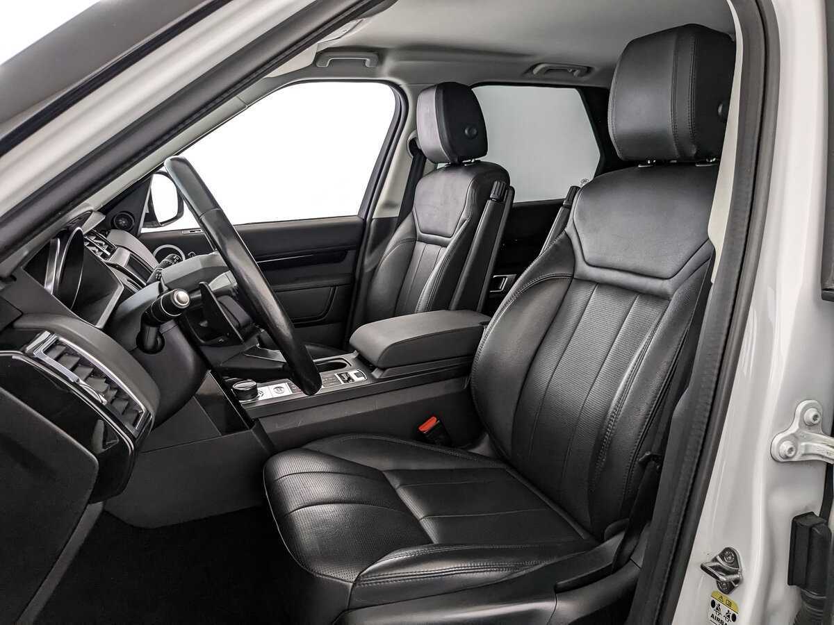 Land Rover Discovery с пробегом — 2019 год. Фото: #15