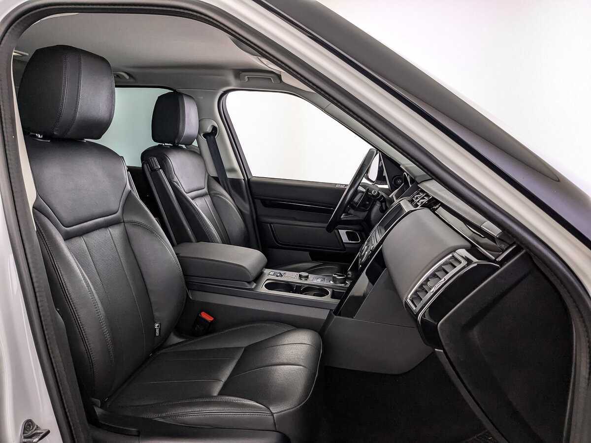 Land Rover Discovery с пробегом — 2019 год. Фото: #19