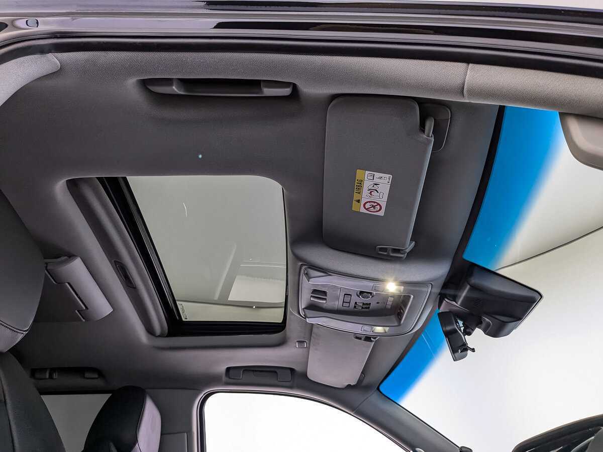 Cadillac Escalade с пробегом — 2018 год. Фото: #17