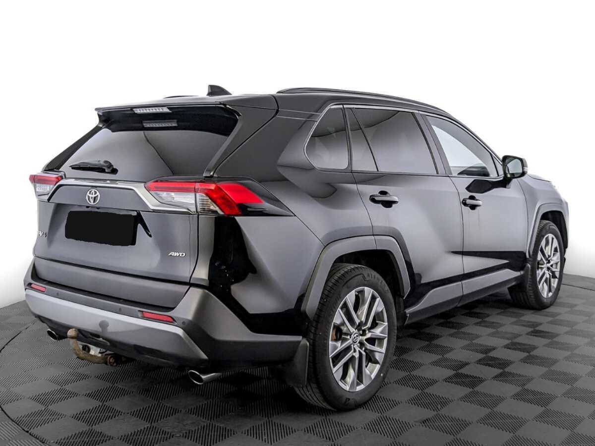 Toyota RAV4 с пробегом — 2021 год. Фото: #4