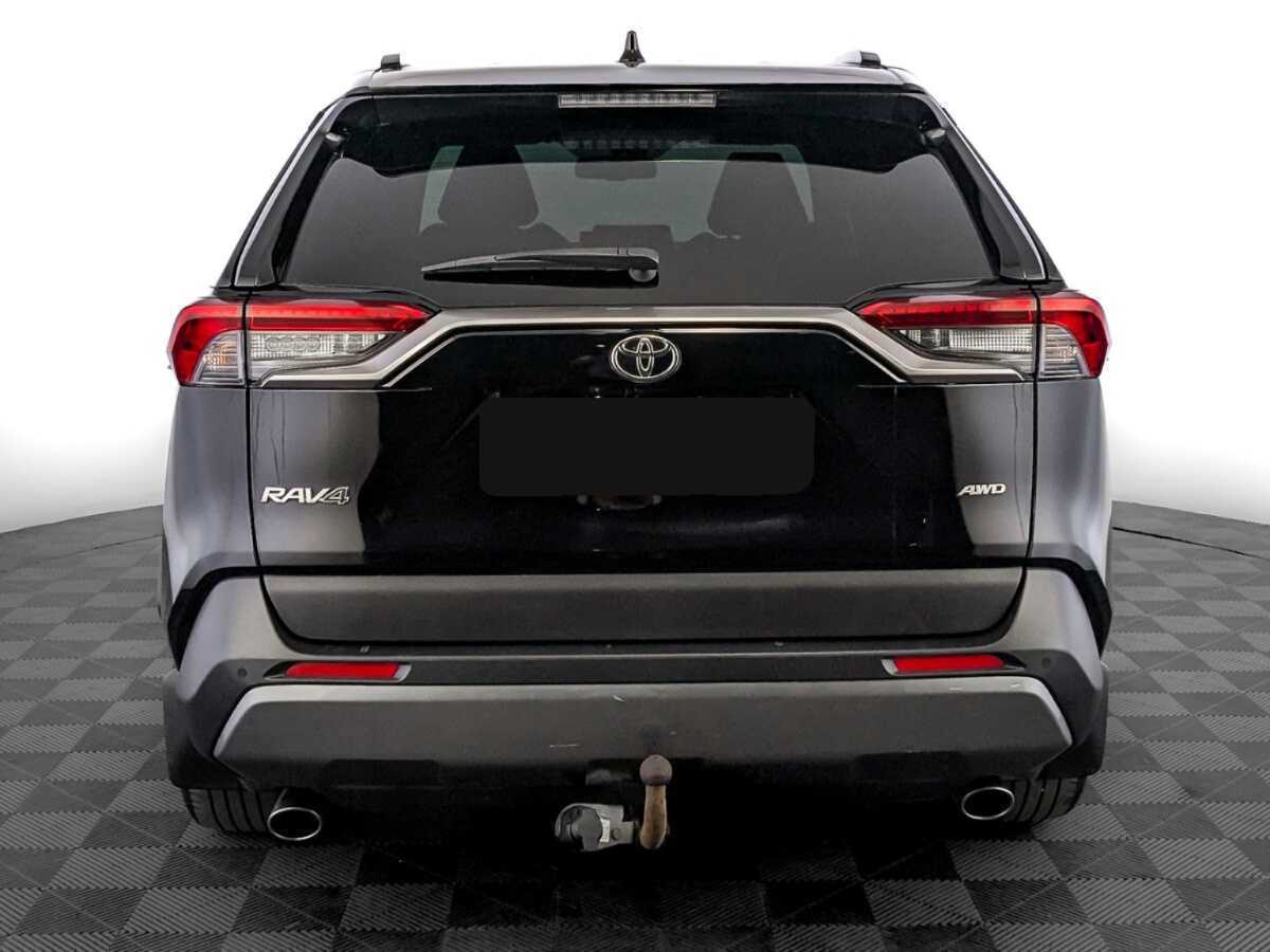 Toyota RAV4 с пробегом — 2021 год. Фото: #5