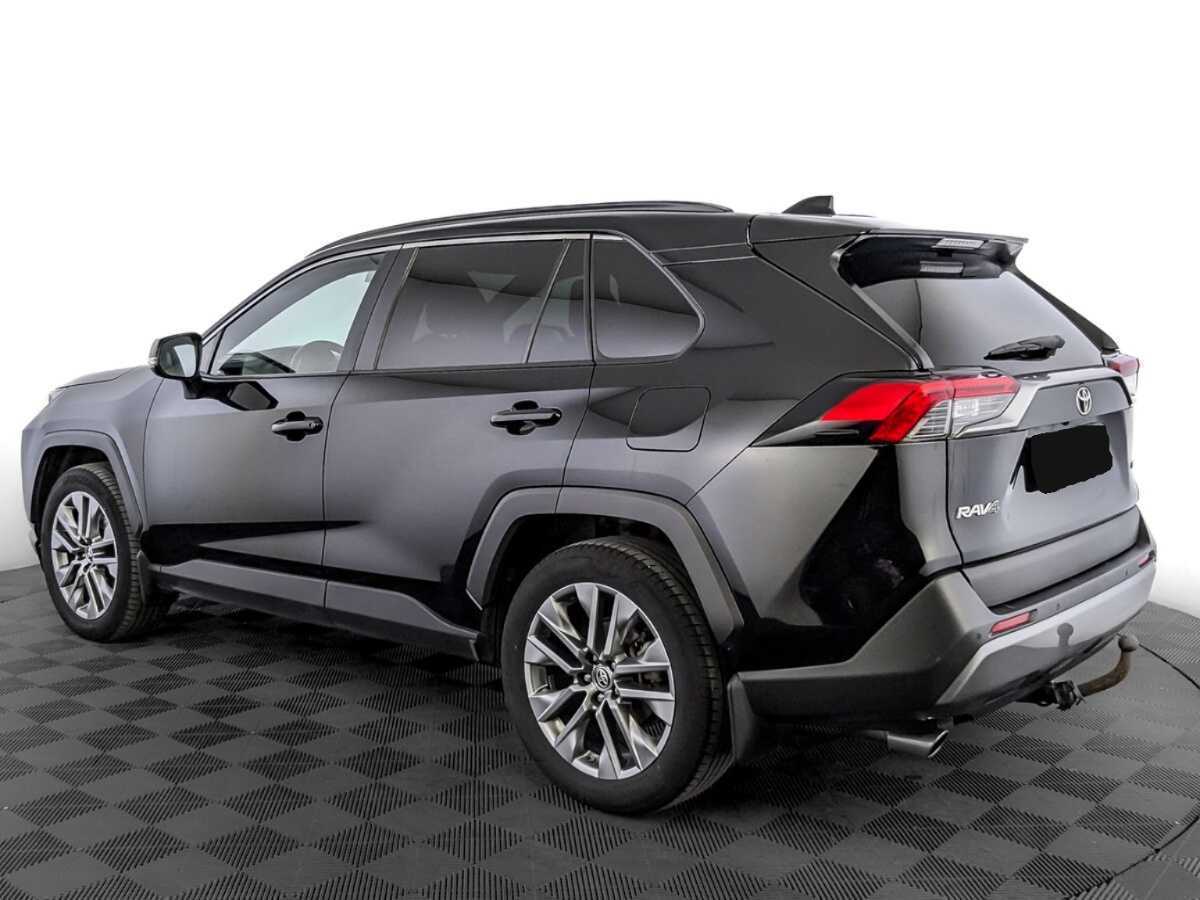 Toyota RAV4 с пробегом — 2021 год. Фото: #6