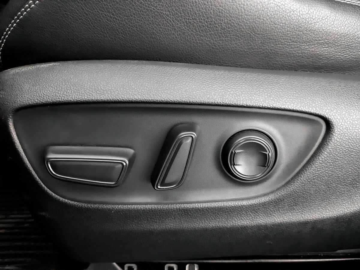 Toyota RAV4 с пробегом — 2021 год. Фото: #16