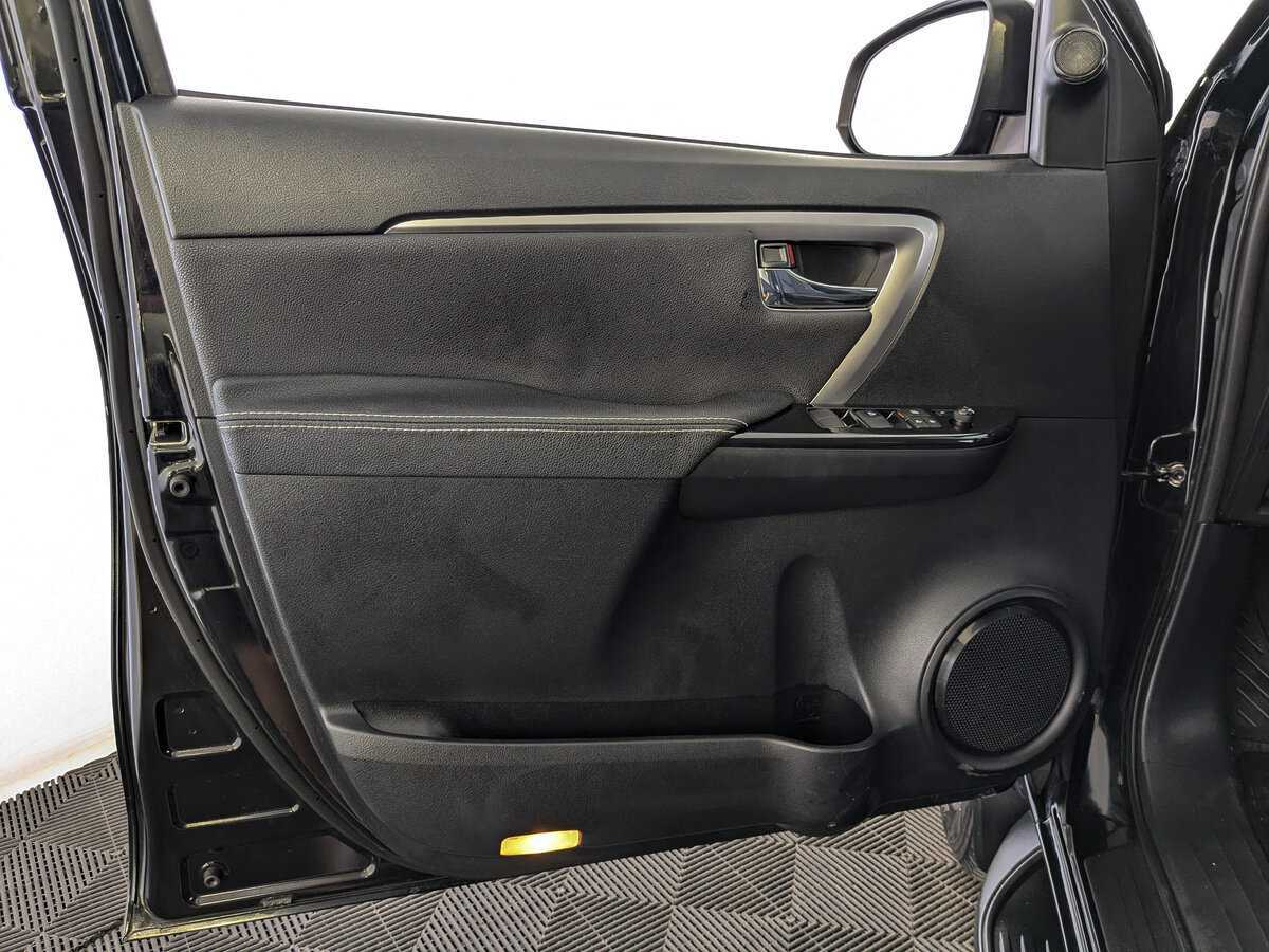 Toyota Fortuner с пробегом — 2021 год. Фото: #14