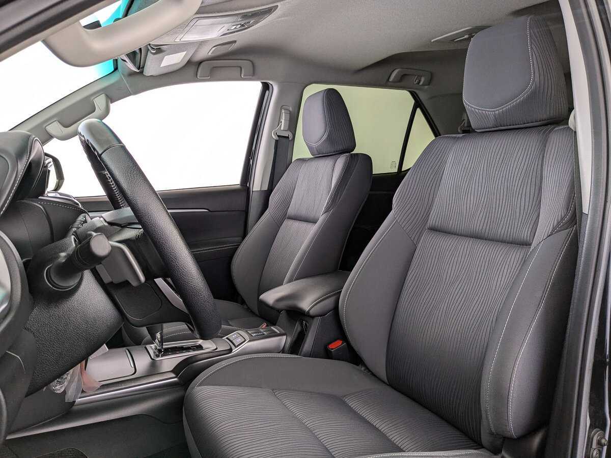 Toyota Fortuner с пробегом — 2021 год. Фото: #15