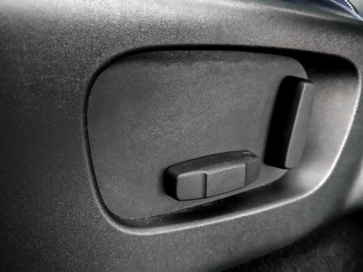 Land Rover Range Rover Velar с пробегом — 2017 год. Фото: #15