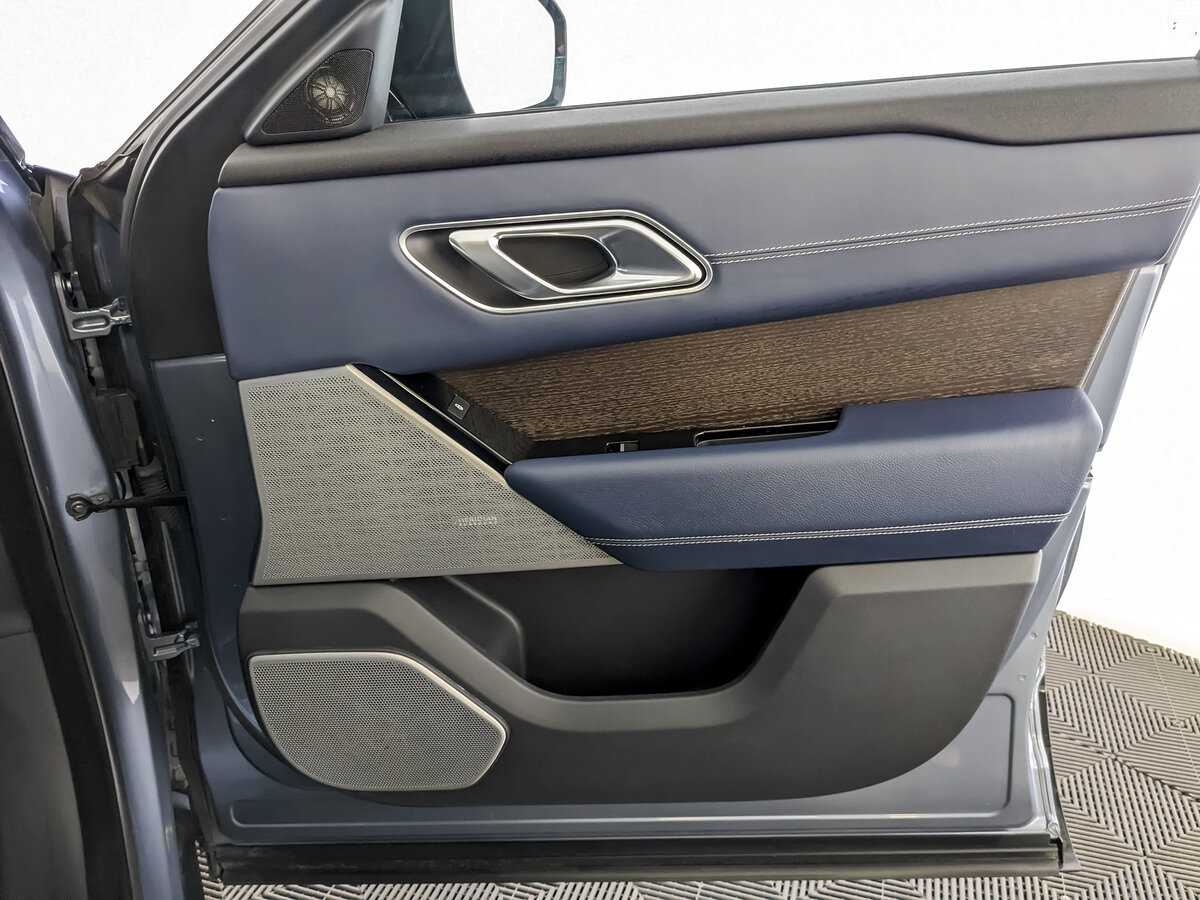 Land Rover Range Rover Velar с пробегом — 2017 год. Фото: #19