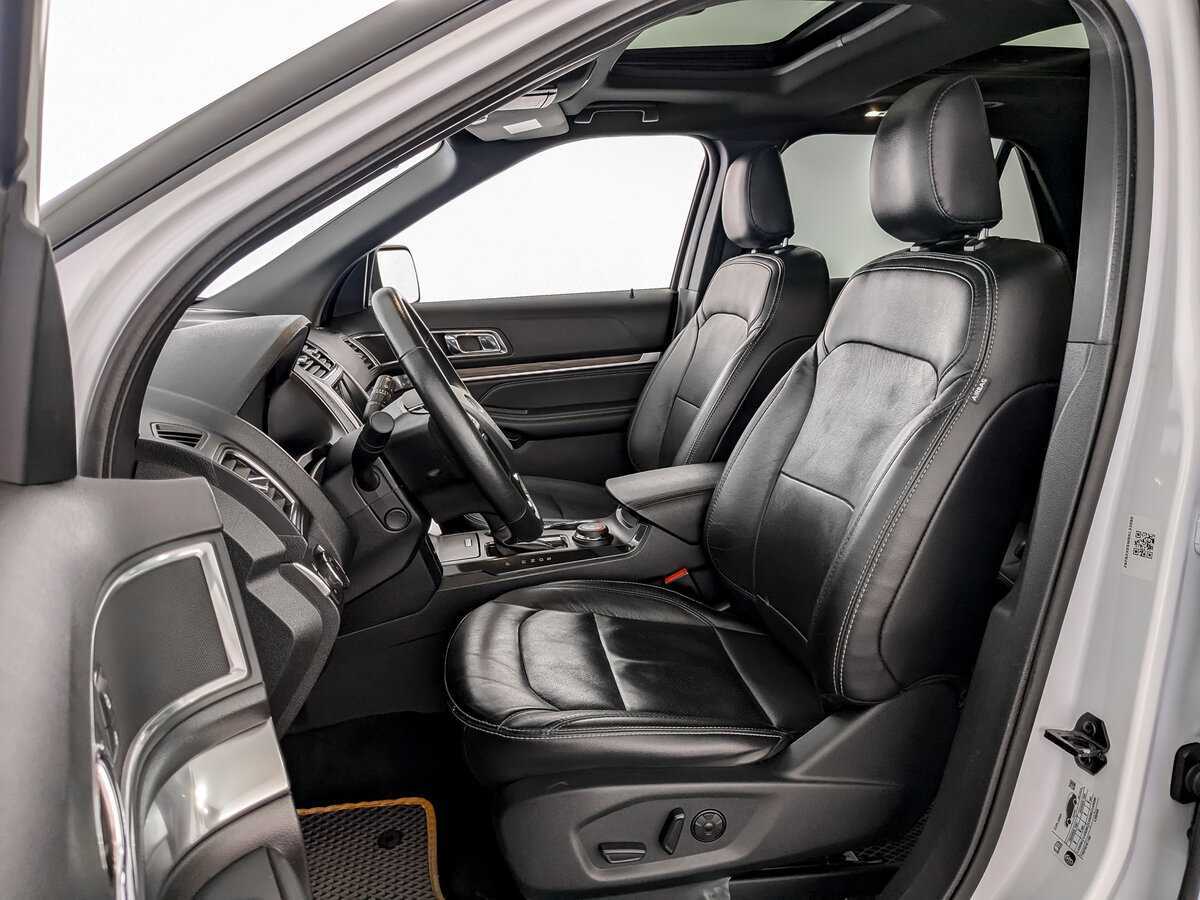 Ford Explorer с пробегом — 2019 год. Фото: #15