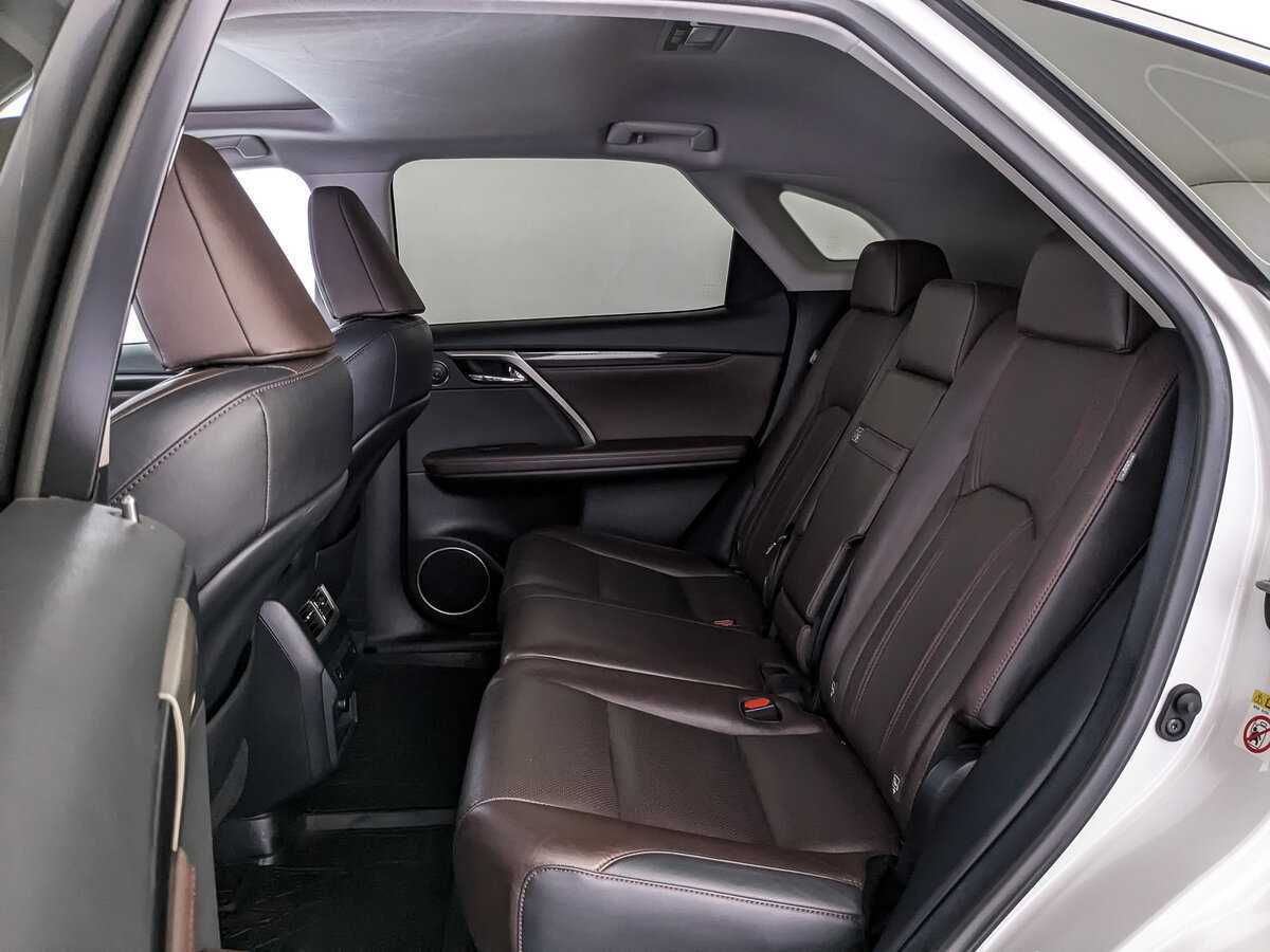 Lexus RX с пробегом — 2018 год. Фото: #13