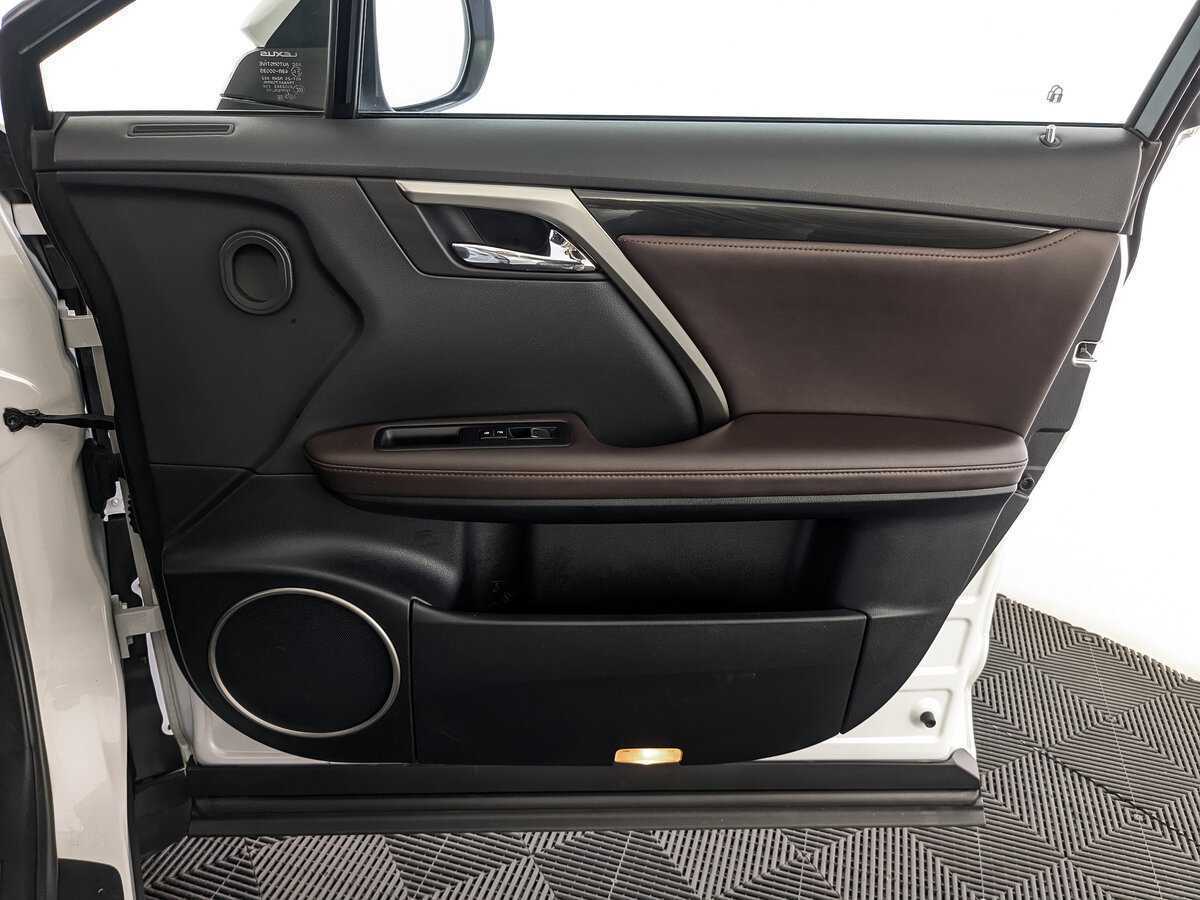 Lexus RX с пробегом — 2018 год. Фото: #20