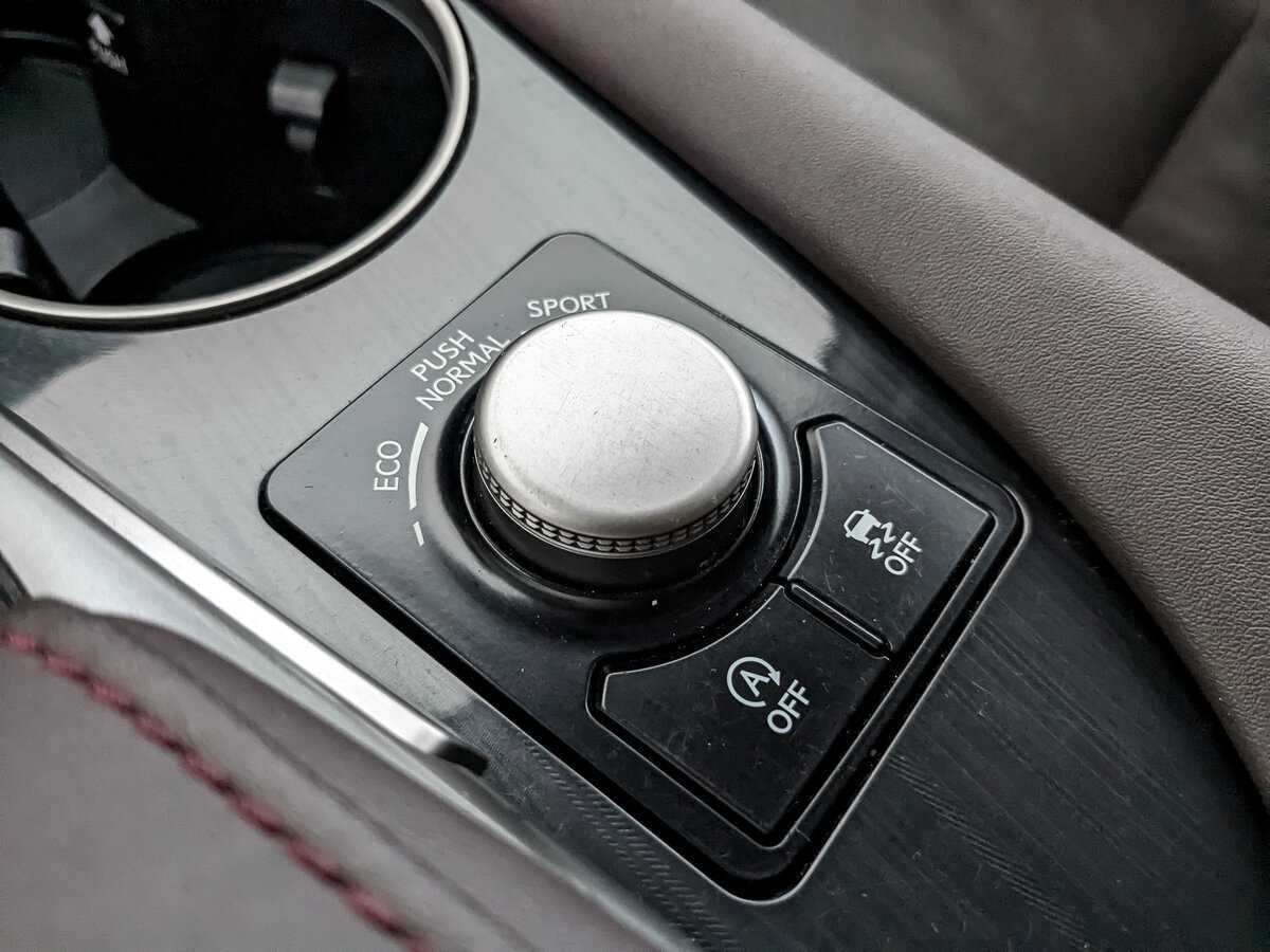 Lexus RX с пробегом — 2018 год. Фото: #25