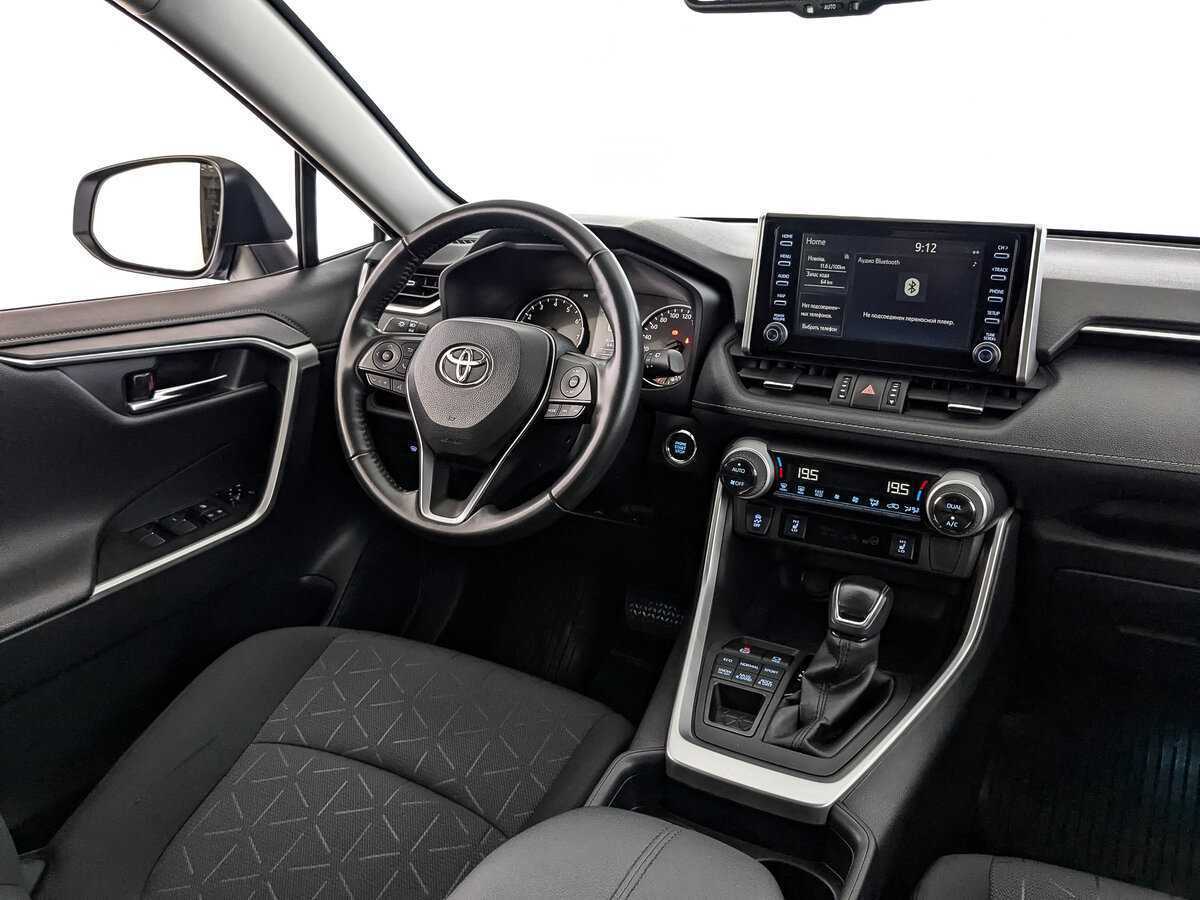 Toyota RAV4 с пробегом — 2021 год. Фото: #24