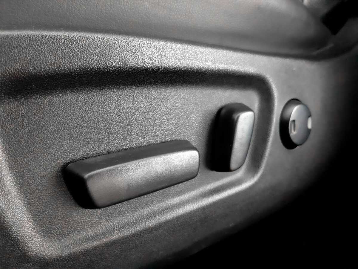 Toyota Highlander с пробегом — 2019 год. Фото: #16