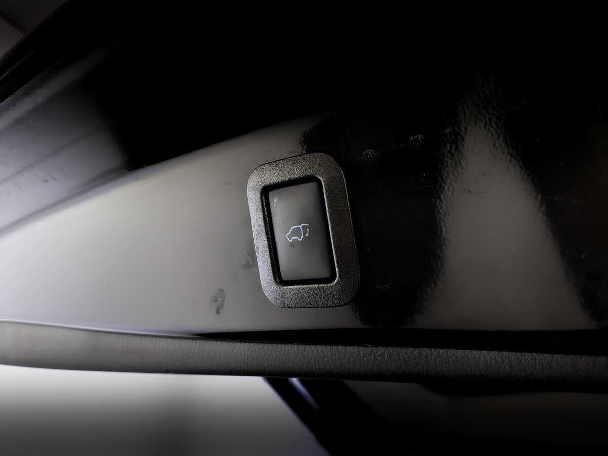 Toyota Highlander с пробегом — 2019 год. Фото: #22