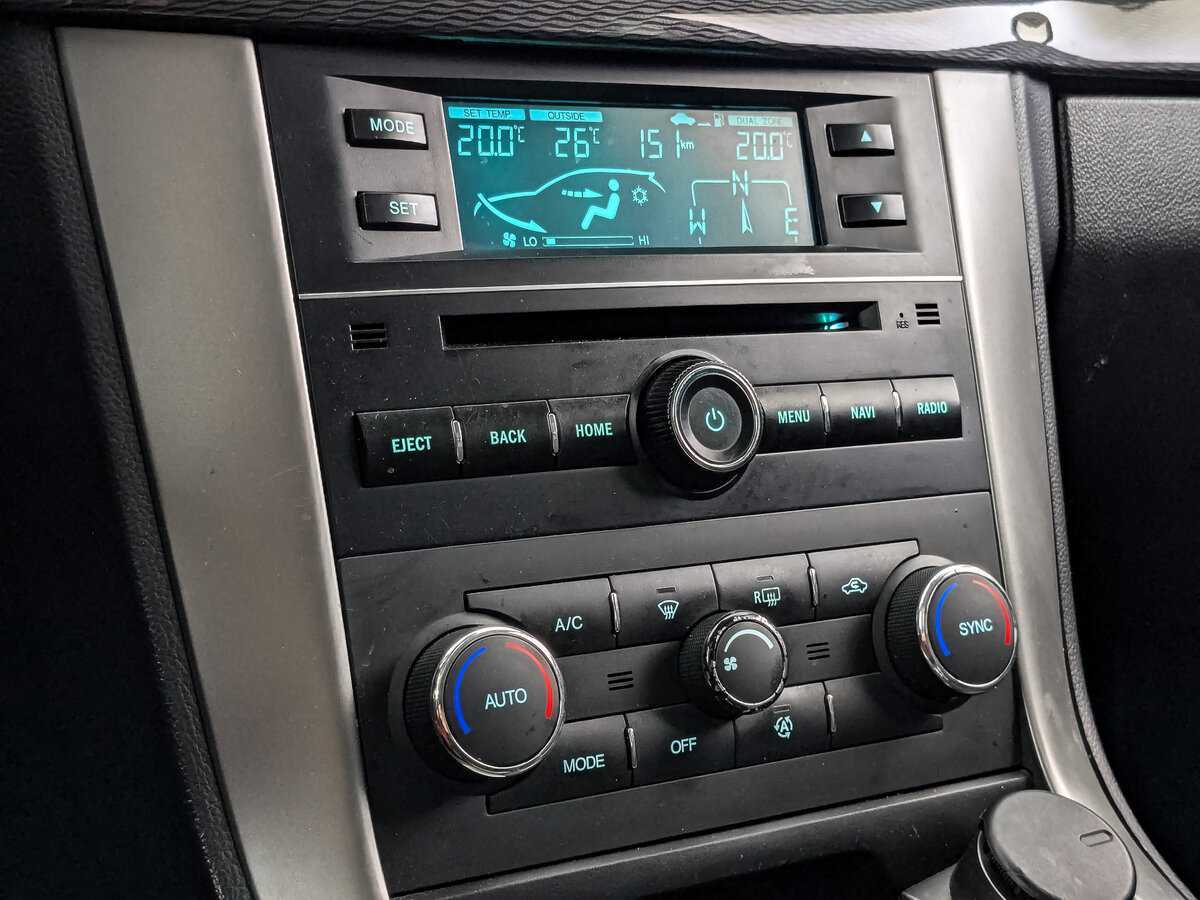 Chevrolet Captiva с пробегом — 2015 год. Фото: #16