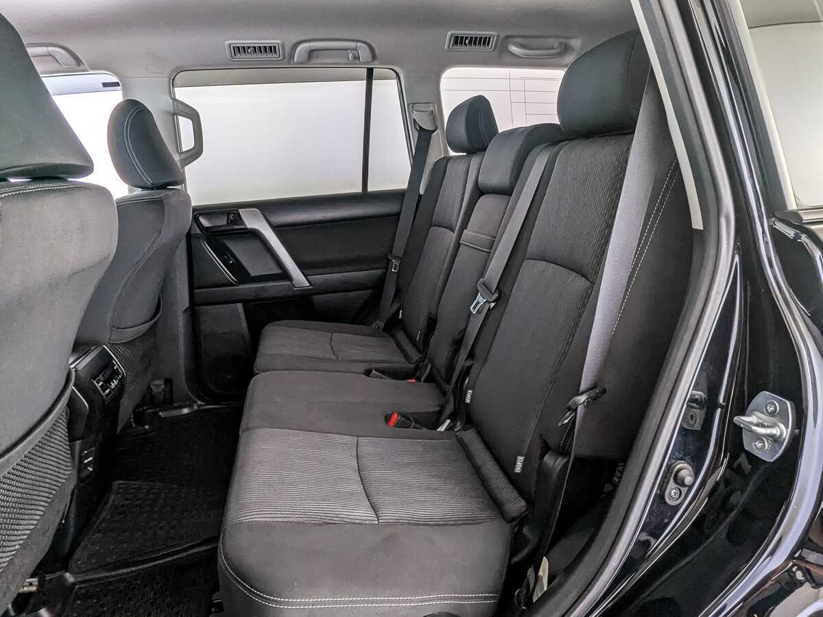 Toyota Land Cruiser Prado с пробегом — 2020 год. Фото: #12