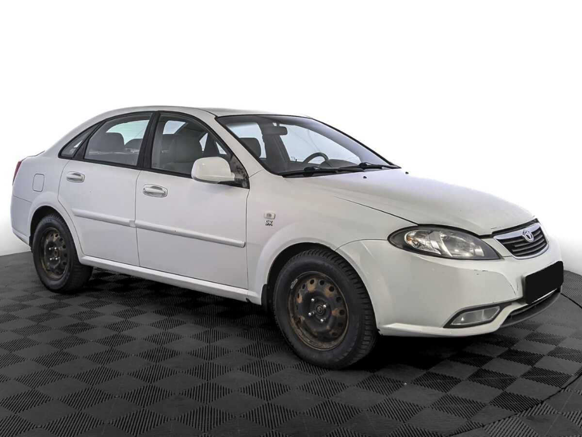 Daewoo Gentra с пробегом — 2014 год. Фото: #2