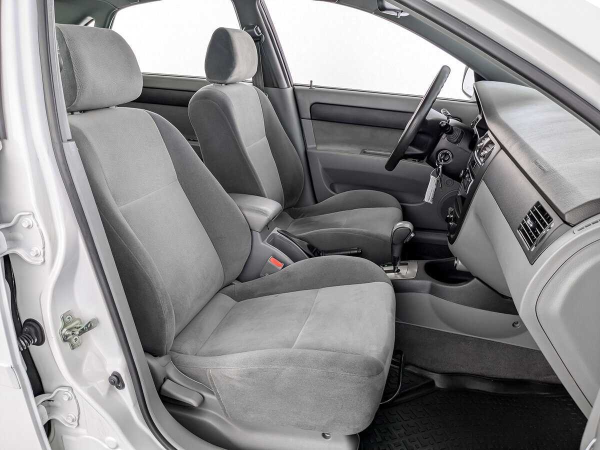 Daewoo Gentra с пробегом — 2014 год. Фото: #18