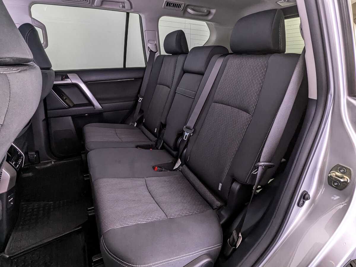 Toyota Land Cruiser Prado с пробегом — 2021 год. Фото: #13