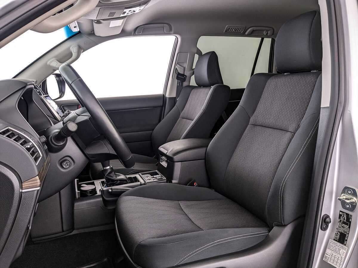 Toyota Land Cruiser Prado с пробегом — 2021 год. Фото: #15