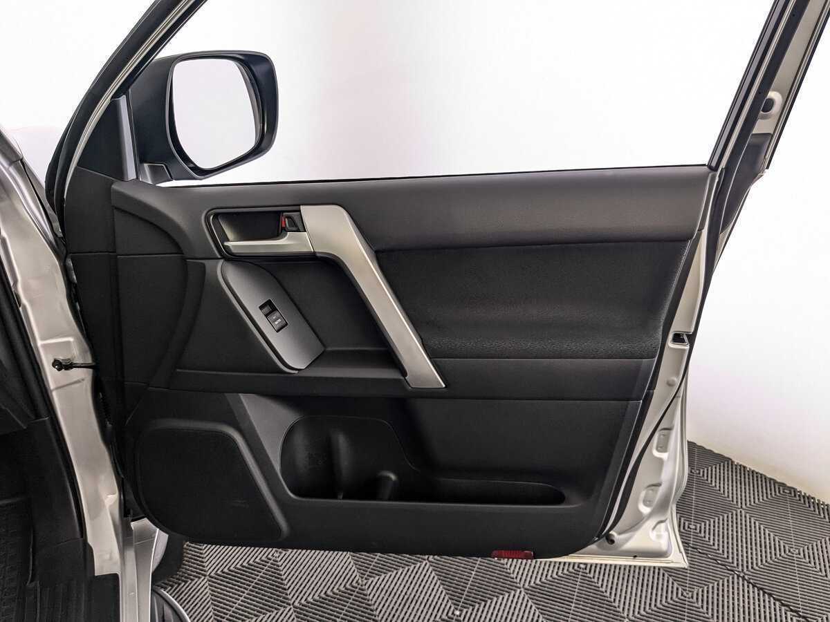 Toyota Land Cruiser Prado с пробегом — 2021 год. Фото: #19