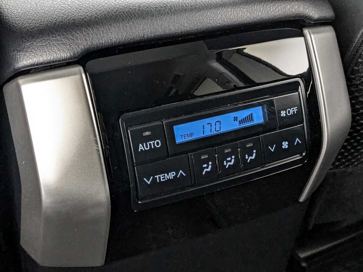 Toyota Land Cruiser Prado с пробегом — 2021 год. Фото: #20