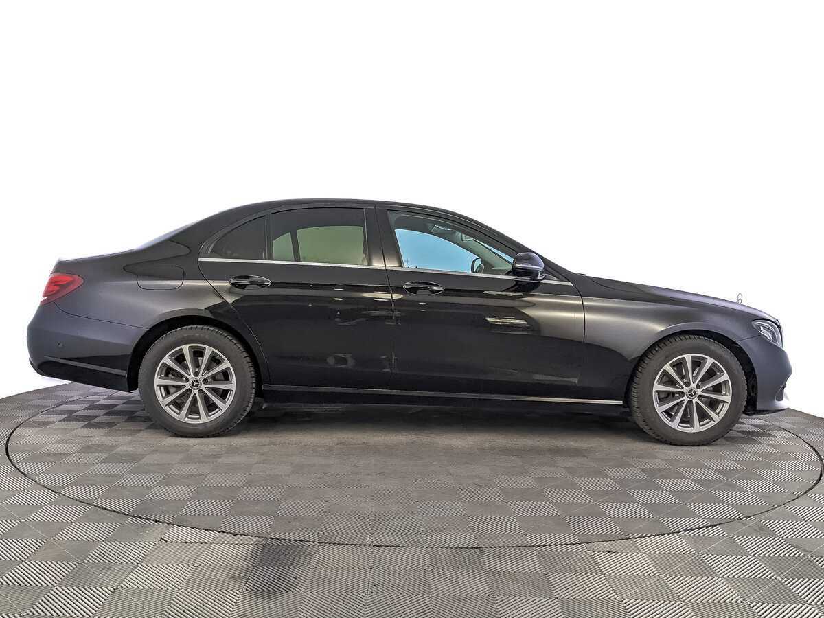 Mercedes-Benz E-Класс с пробегом — 2019 год. Фото: #3