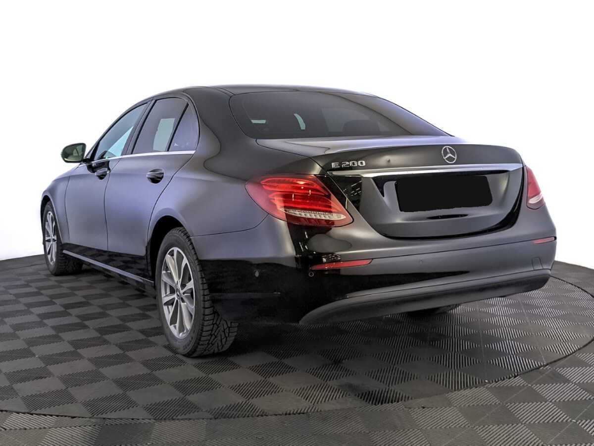 Mercedes-Benz E-Класс с пробегом — 2019 год. Фото: #6